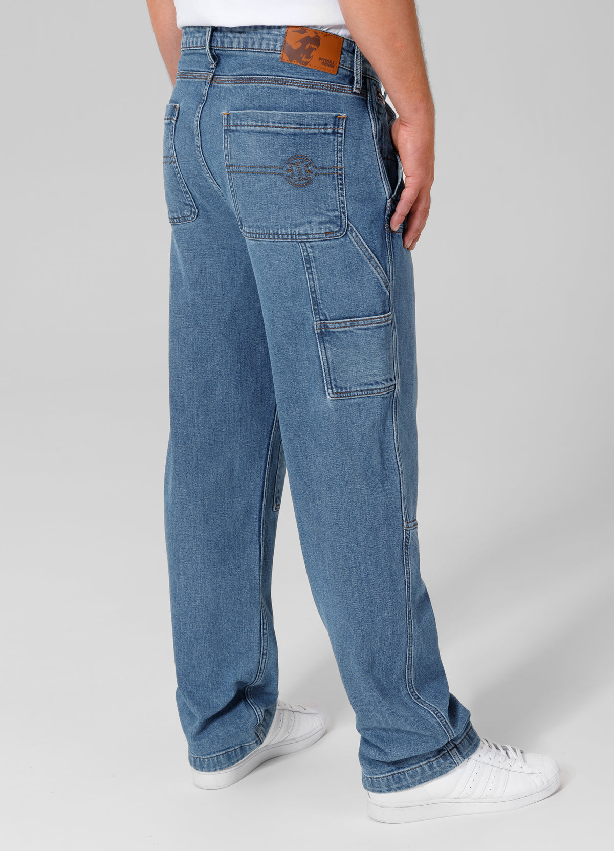 CARPENTER Classic Wash Jeans