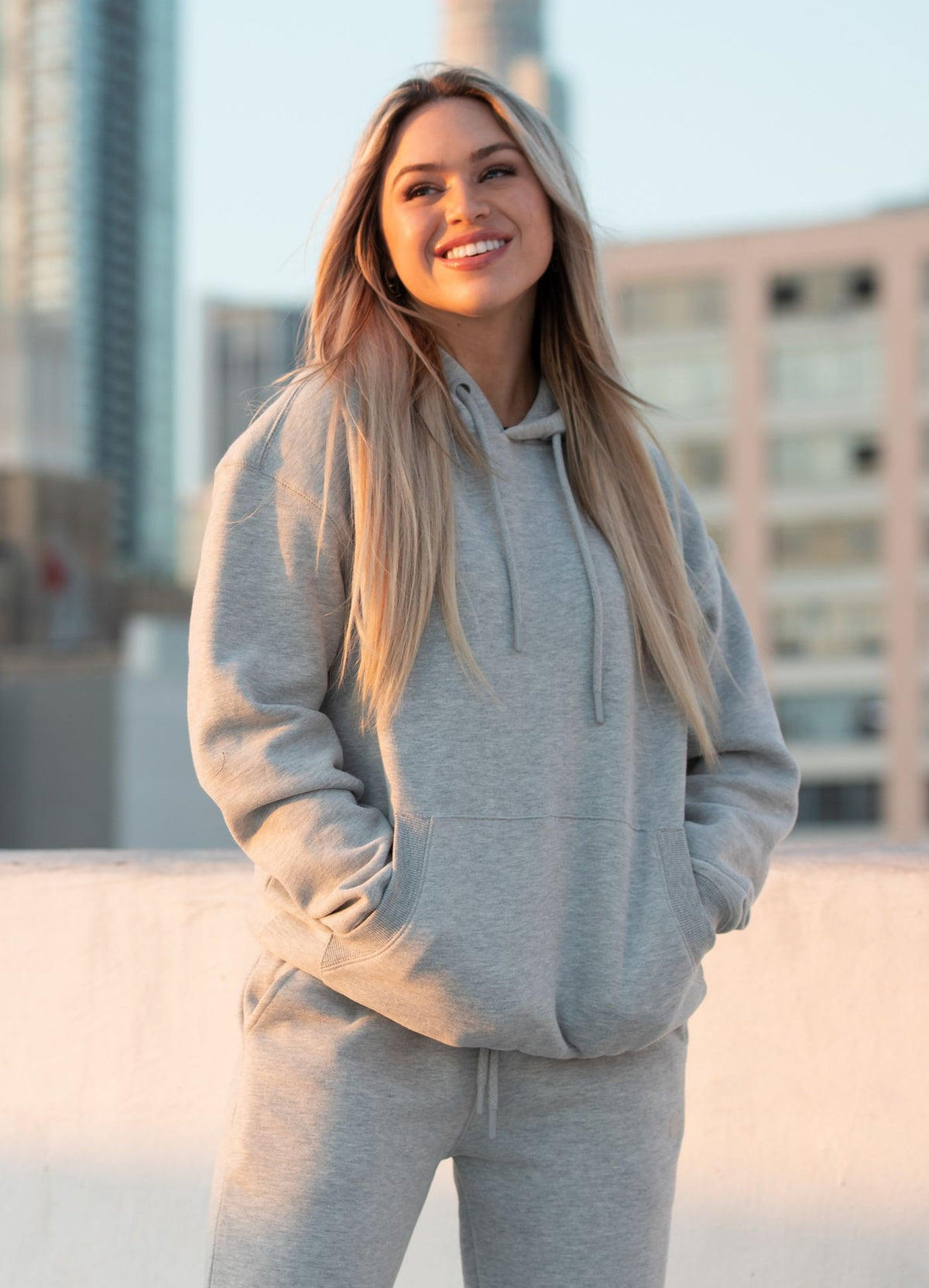 Women&#39;s hoodie Small Logo