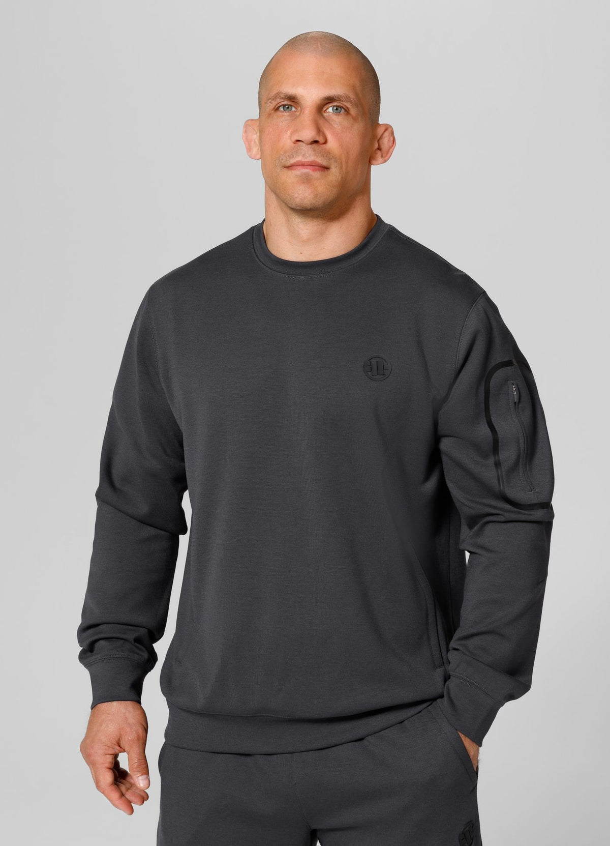 Men&#39;s Sweatshirt Explorer