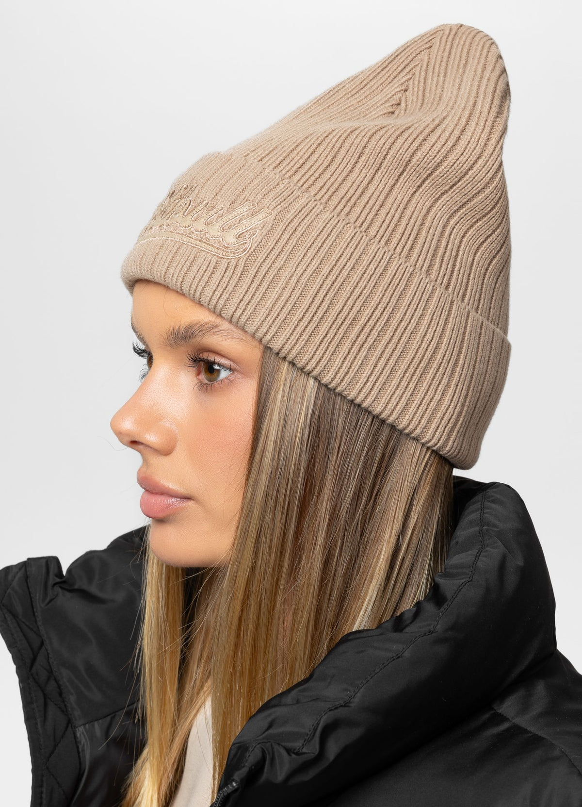 Winter beanie Silvas ANGEL