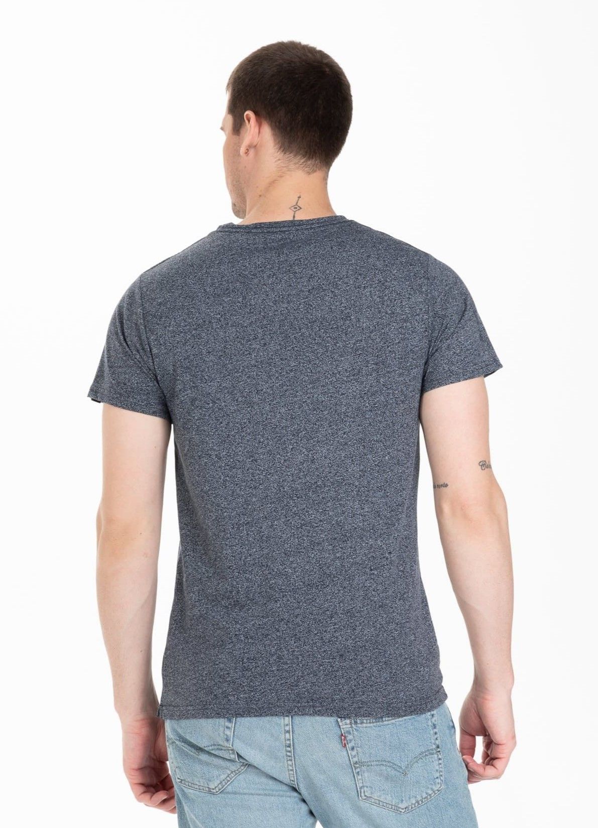 T-Shirt Custom Fit Small Logo