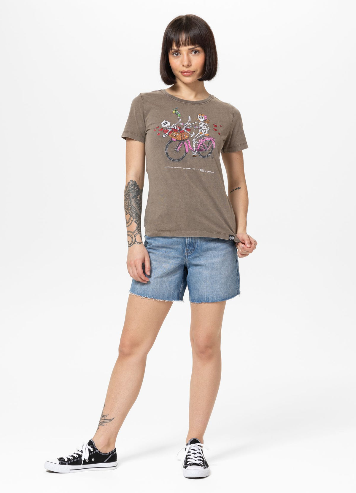 Women&#39;s T-Shirt Denim Washed CRUISINANDBOOZIN - Dark brown