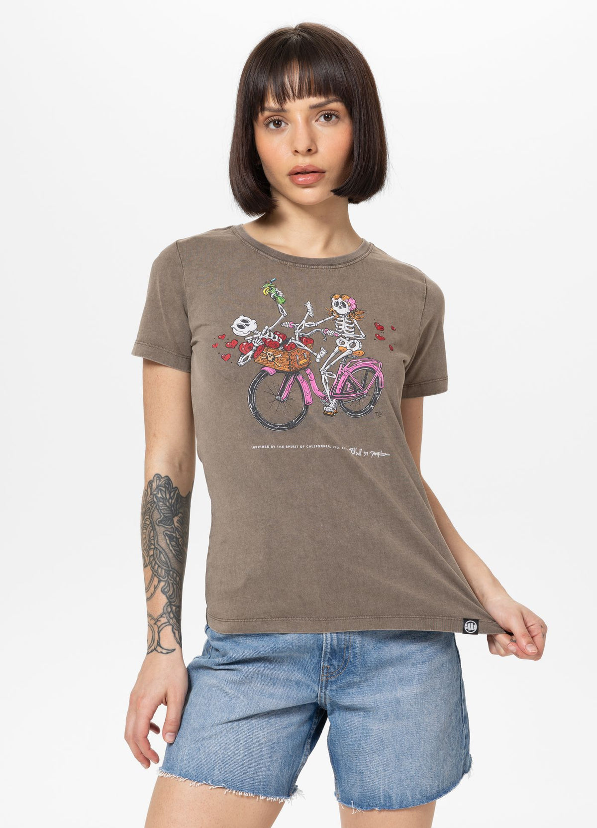 Women&#39;s T-Shirt Denim Washed CRUISINANDBOOZIN - Dark brown