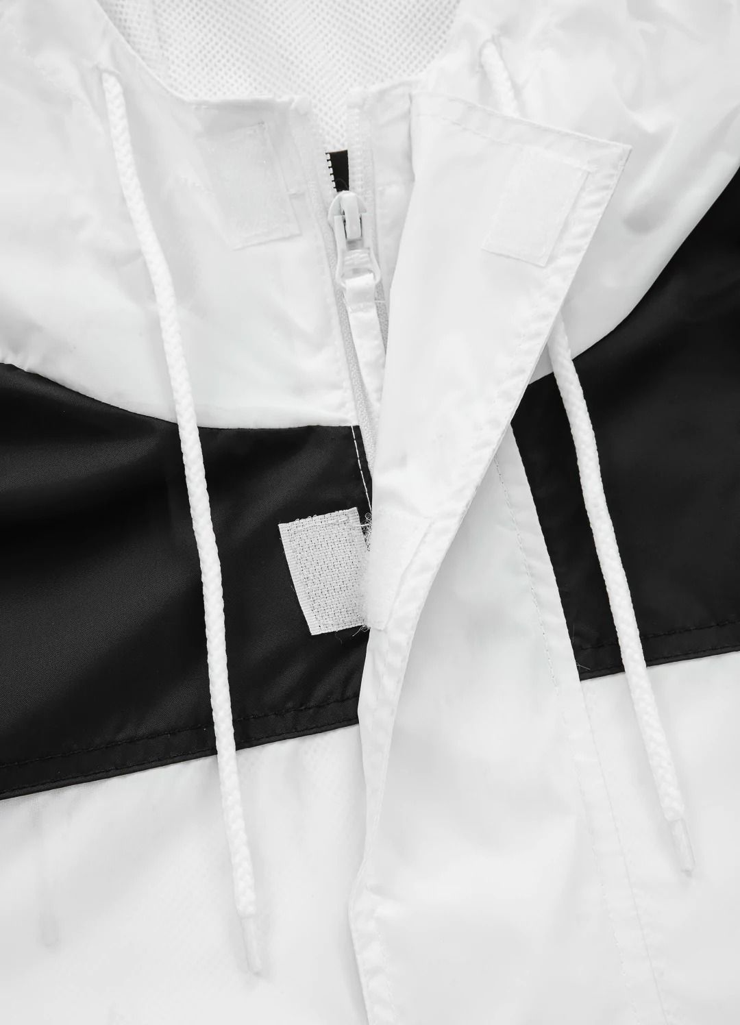 Women&#39;s kangaroo hooded jacket Terella