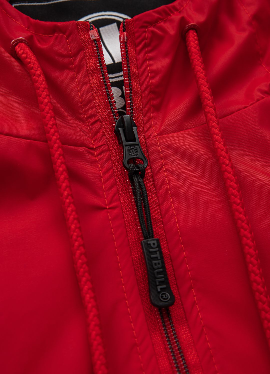 Transitional hooded jacket Athletic Sleeve
