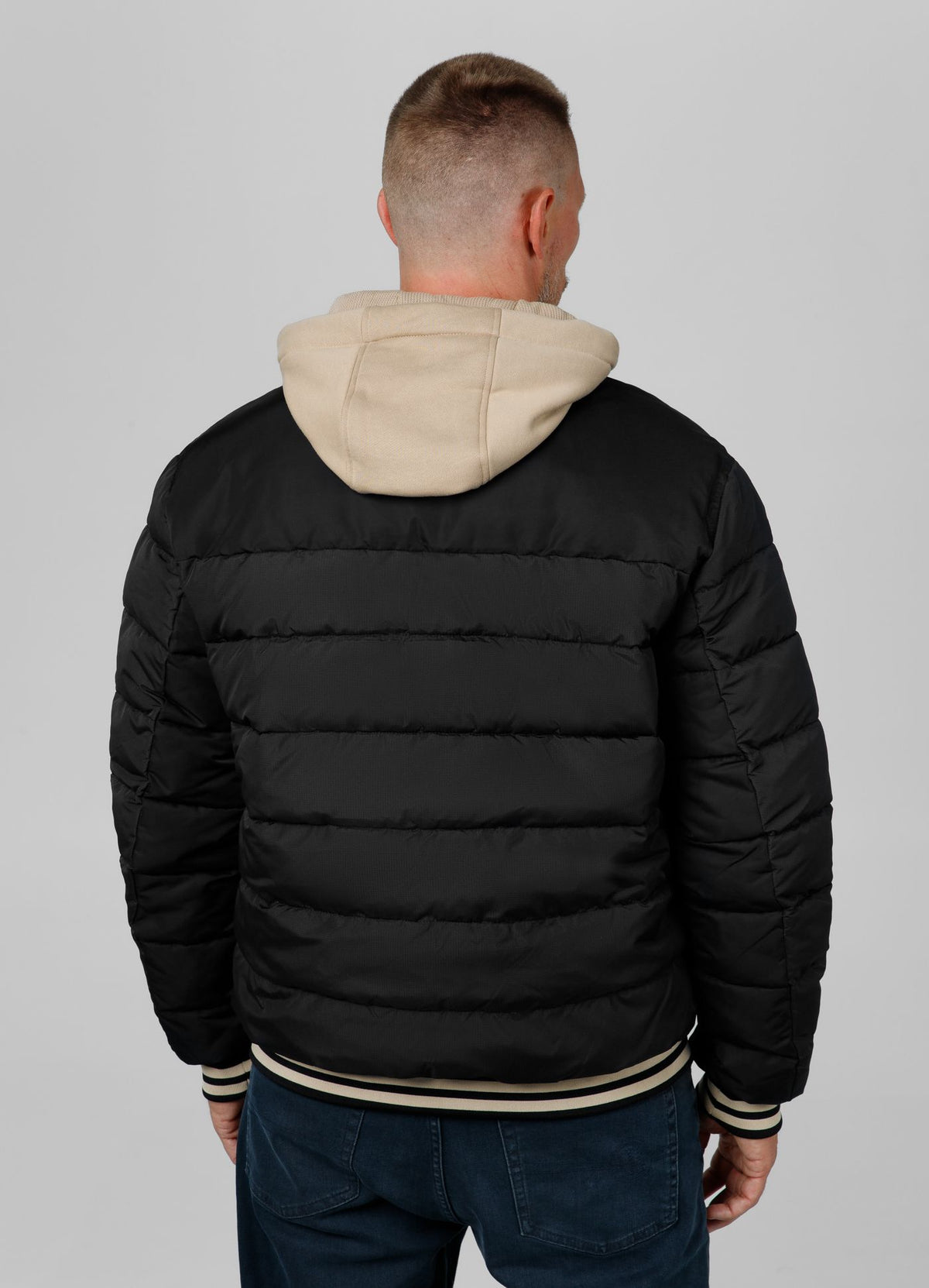 Quilted winter jacket with hood HIDDEN