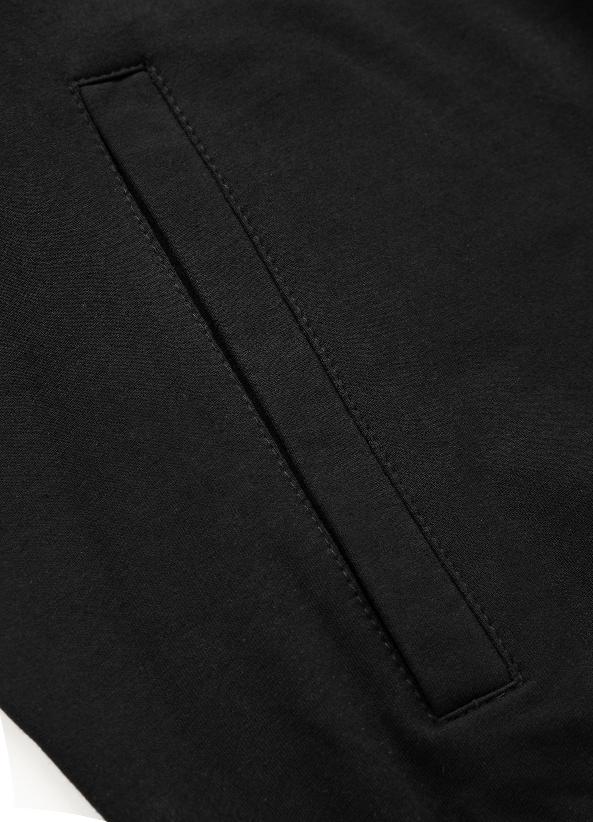 SMALL LOGO FRENCH TERRY 220 Black Sweatjacket.